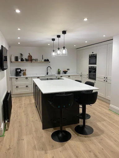 DELUXE KITCHENS &amp; BATHROOMS LTD photo 1