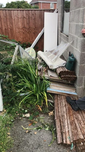 J &amp; P Rubbish Clearance photo 3