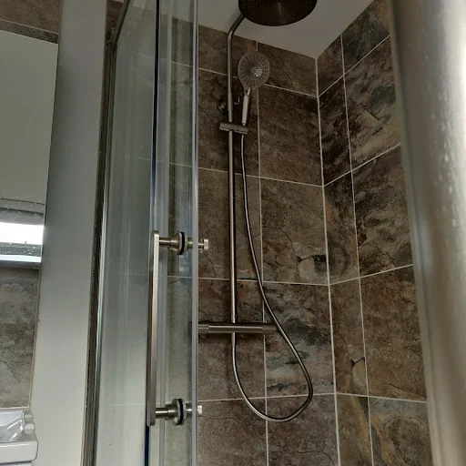 Plumb31 photo 1