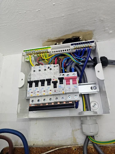 TM Electrical Works photo 3