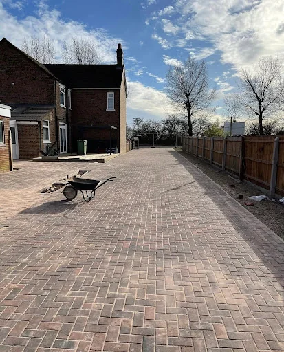 Norfolk and Suffolk Drives &amp; Patios photo 1