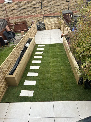 Griffithstown Build photo 1