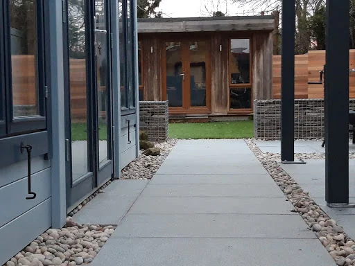One Oak Garden Design photo 8