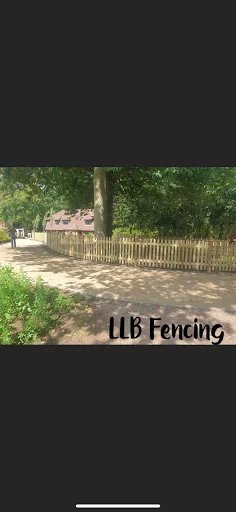 LLB Fencing &amp; Landscapes photo 1