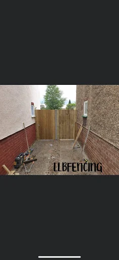 LLB Fencing &amp; Landscapes photo 5