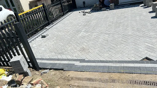 Top Style Paving &amp; Resin Bond photo 5