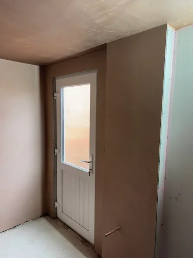 J.E.S Plastering photo 7
