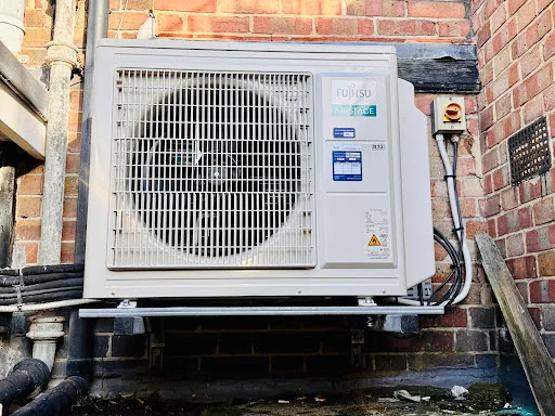 J &amp; M Refrigeration Ltd photo 3