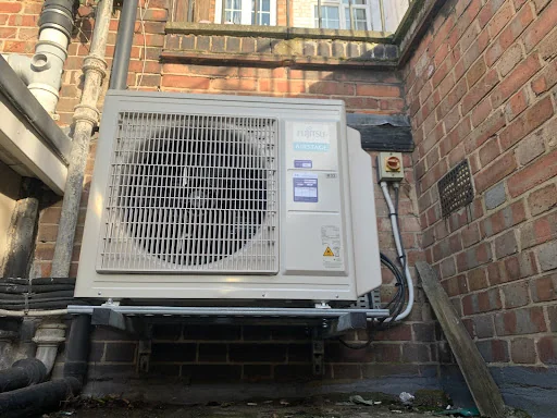 J &amp; M Refrigeration Ltd photo 4