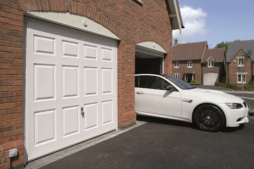SOLENT GARAGE DOORS LIMITED photo 3